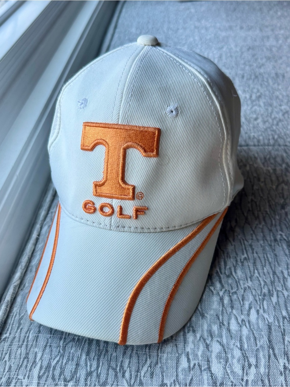 Like NEW! University of Tennessee Golf White & Orange Baseball Cap-Very UNIQUE